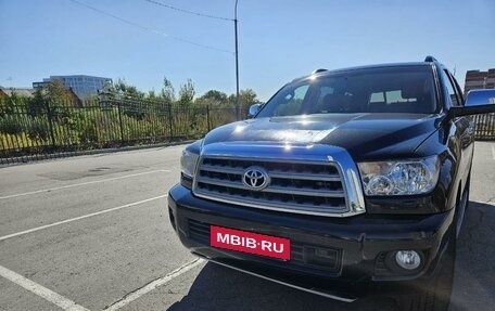 Toyota Sequoia II рестайлинг, 2010 год, 3 750 000 рублей, 2 фотография