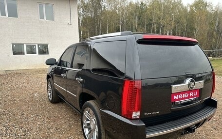 Cadillac Escalade III, 2011 год, 2 450 000 рублей, 10 фотография