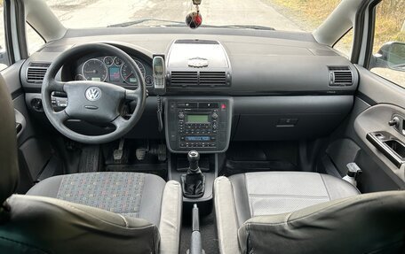 Volkswagen Sharan I рестайлинг, 2003 год, 500 000 рублей, 15 фотография