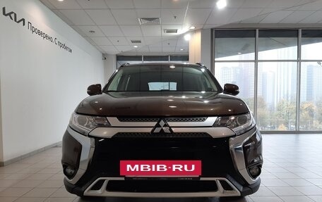 Mitsubishi Outlander III рестайлинг 3, 2022 год, 3 154 000 рублей, 6 фотография