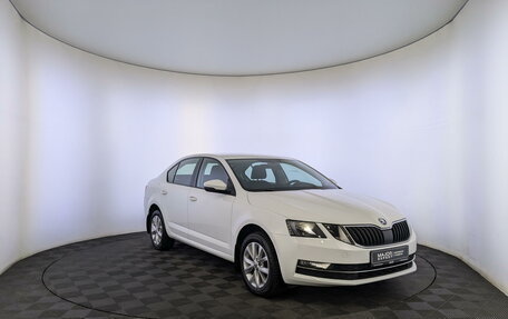 Skoda Octavia, 2018 год, 1 815 000 рублей, 3 фотография