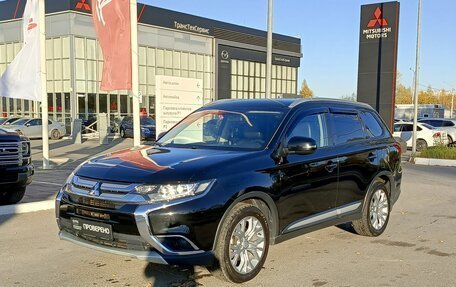 Mitsubishi Outlander III рестайлинг 3, 2017 год, 2 059 200 рублей, 1 фотография