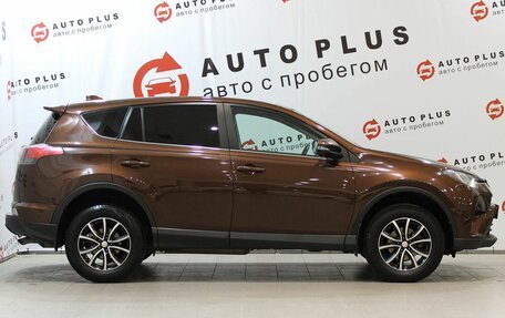 Toyota RAV4, 2017 год, 2 799 000 рублей, 8 фотография