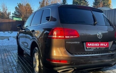 Volkswagen Touareg III, 2011 год, 1 950 000 рублей, 3 фотография