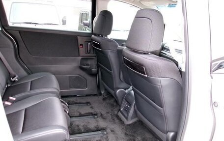 Honda Odyssey IV, 2021 год, 3 250 000 рублей, 24 фотография