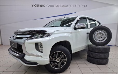 Mitsubishi L200 IV рестайлинг, 2021 год, 3 365 000 рублей, 2 фотография