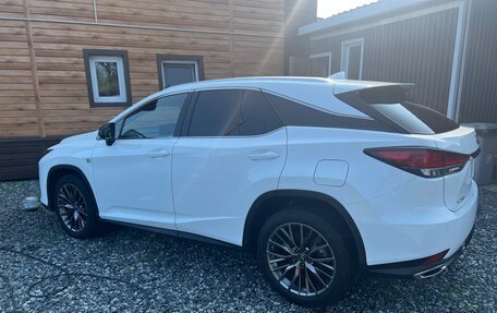 Lexus RX IV рестайлинг, 2019 год, 5 650 000 рублей, 3 фотография