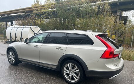 Volvo V90 Cross Country I рестайлинг, 2018 год, 3 500 000 рублей, 2 фотография