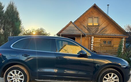 Porsche Cayenne III, 2011 год, 2 600 000 рублей, 2 фотография