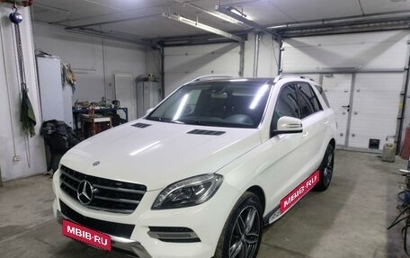 Mercedes-Benz M-Класс, 2013 год, 2 850 000 рублей, 2 фотография