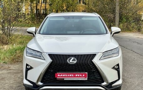 Lexus RX IV рестайлинг, 2017 год, 3 890 000 рублей, 2 фотография