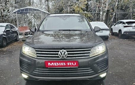 Volkswagen Touareg III, 2015 год, 2 890 000 рублей, 3 фотография