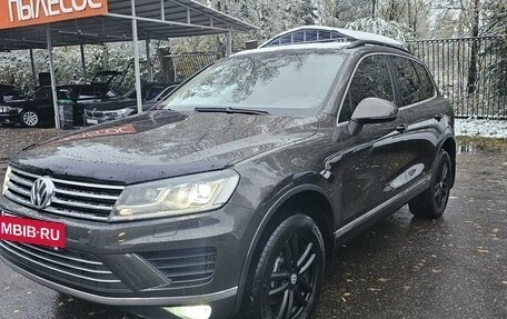 Volkswagen Touareg III, 2015 год, 2 890 000 рублей, 2 фотография