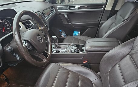 Volkswagen Touareg III, 2015 год, 2 890 000 рублей, 11 фотография