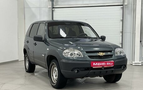 Chevrolet Niva I рестайлинг, 2012 год, 600 000 рублей, 3 фотография