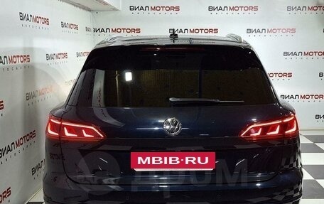 Volkswagen Touareg III, 2019 год, 6 200 000 рублей, 2 фотография