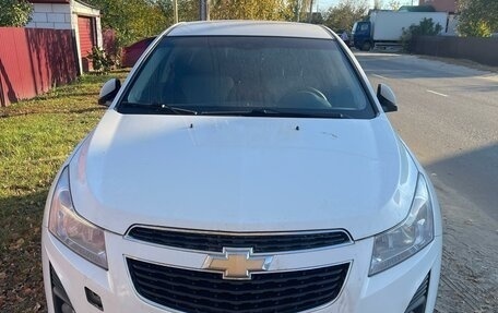 Chevrolet Cruze II, 2014 год, 950 000 рублей, 2 фотография