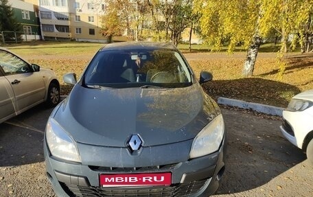 Renault Megane III, 2013 год, 646 000 рублей, 2 фотография