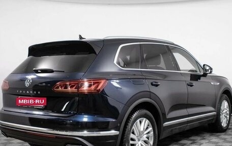 Volkswagen Touareg III, 2018 год, 5 075 000 рублей, 10 фотография