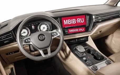 Volkswagen Touareg III, 2018 год, 5 075 000 рублей, 15 фотография