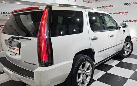 Cadillac Escalade III, 2012 год, 2 450 000 рублей, 3 фотография