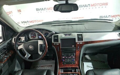 Cadillac Escalade III, 2012 год, 2 450 000 рублей, 13 фотография