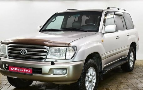 Toyota Land Cruiser 100 рестайлинг 2, 2004 год, 2 375 000 рублей, 1 фотография