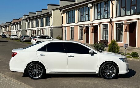 Toyota Camry, 2014 год, 1 930 000 рублей, 7 фотография