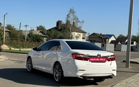 Toyota Camry, 2014 год, 1 930 000 рублей, 4 фотография