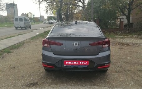 Hyundai Elantra VI рестайлинг, 2019 год, 1 850 000 рублей, 5 фотография