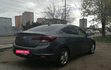 Hyundai Elantra VI рестайлинг, 2019 год, 1 850 000 рублей, 6 фотография