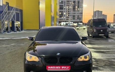 BMW 5 серия, 2006 год, 1 090 000 рублей, 2 фотография