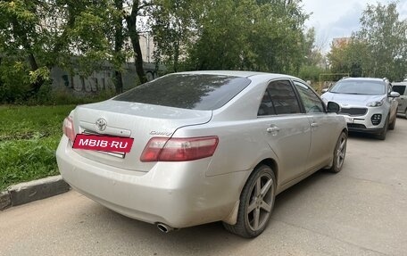 Toyota Camry, 2011 год, 1 500 000 рублей, 4 фотография