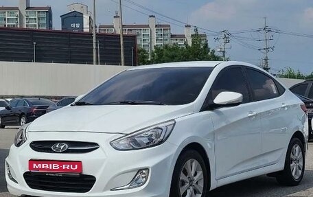 Hyundai Accent IV, 2016 год, 1 300 000 рублей, 1 фотография