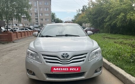 Toyota Camry, 2011 год, 1 500 000 рублей, 2 фотография