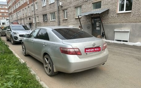 Toyota Camry, 2011 год, 1 500 000 рублей, 5 фотография