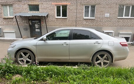 Toyota Camry, 2011 год, 1 500 000 рублей, 7 фотография