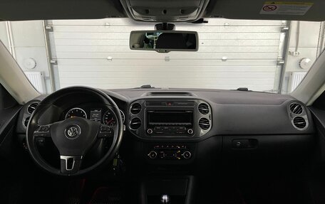 Volkswagen Tiguan I, 2012 год, 1 799 000 рублей, 10 фотография