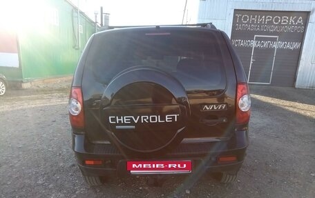 Chevrolet Niva I рестайлинг, 2010 год, 405 000 рублей, 3 фотография