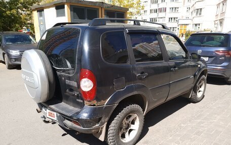 Chevrolet Niva I рестайлинг, 2010 год, 445 000 рублей, 3 фотография