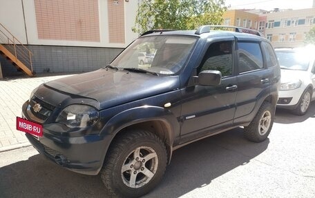 Chevrolet Niva I рестайлинг, 2010 год, 445 000 рублей, 7 фотография