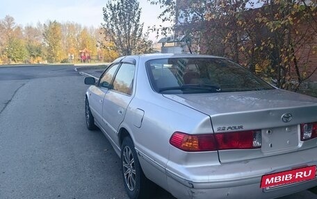 Toyota Camry, 1989 год, 580 000 рублей, 4 фотография