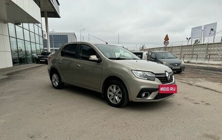 Renault Logan II, 2018 год, 999 000 рублей, 2 фотография