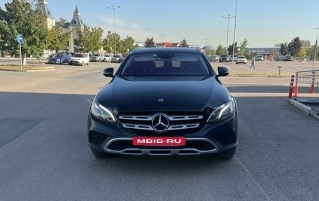 Mercedes-Benz E-Класс, 2017 год, 3 700 000 рублей, 2 фотография