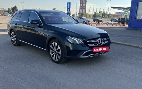 Mercedes-Benz E-Класс, 2017 год, 3 700 000 рублей, 3 фотография