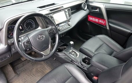 Toyota RAV4, 2018 год, 2 850 000 рублей, 7 фотография