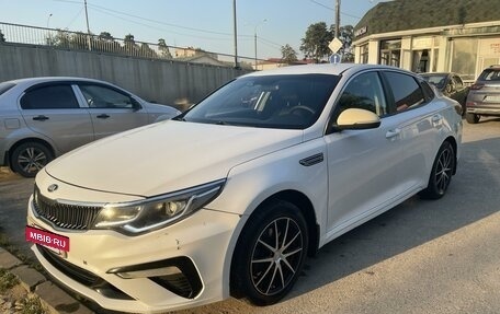 KIA Optima IV, 2018 год, 1 500 000 рублей, 2 фотография