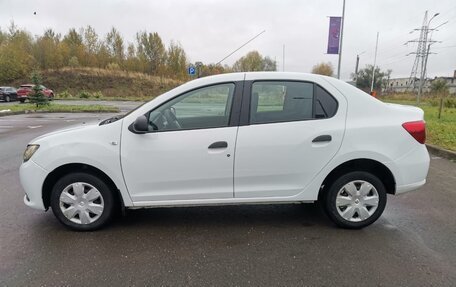 Renault Logan II, 2018 год, 700 000 рублей, 7 фотография