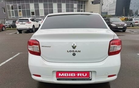 Renault Logan II, 2018 год, 700 000 рублей, 6 фотография