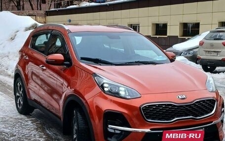 KIA Sportage IV рестайлинг, 2019 год, 2 000 000 рублей, 2 фотография